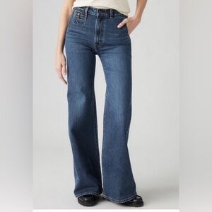 Free People Levi's Ribcage Bell. NWT. Moment of the month